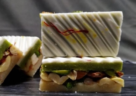 Picture of Chocolate Pista Biscuit