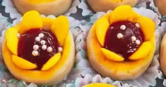 Picture of Kaju Badam Flower Basket