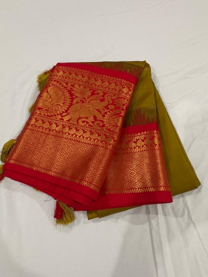 Picture of Semi Gadwal Saree